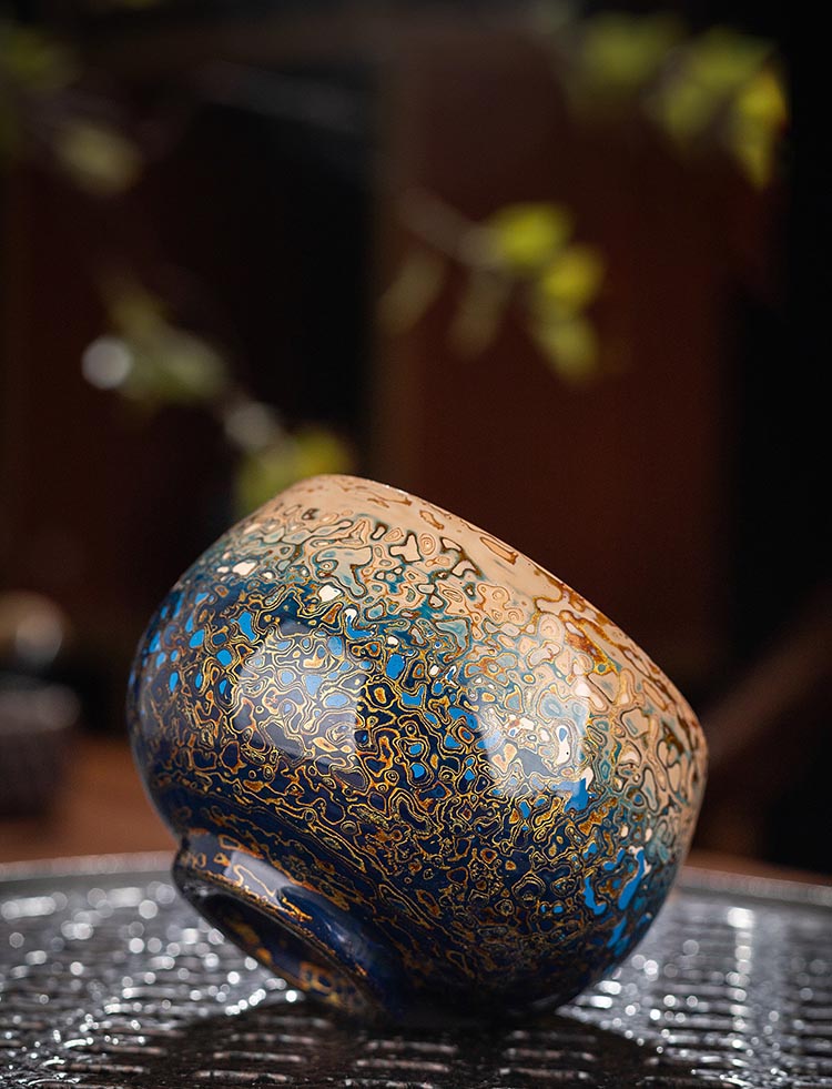Elegant Transformation: Fuzhou Lacquered 24K Gold Bodhi Leaf Ceramic Tea Cup