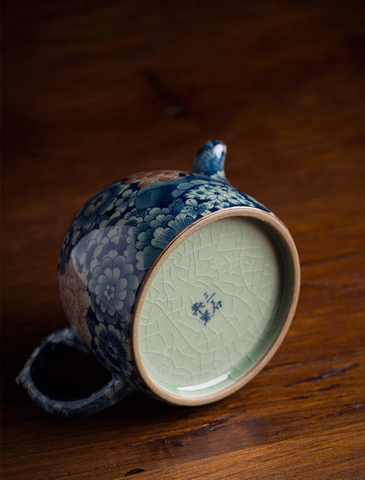 Exquisite Hand-Painted Blue and White Subglaze Teapot from Jingdezhen