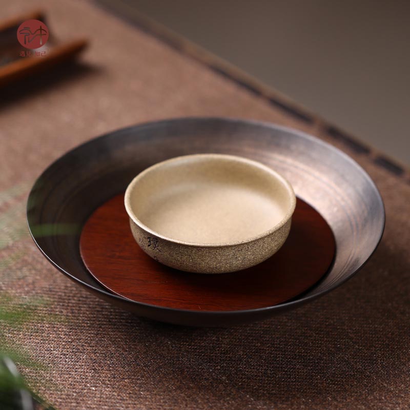Experience Stillness and Strength – Handcrafted Yixing Clay Teacup with “Raw Jade” Inscription