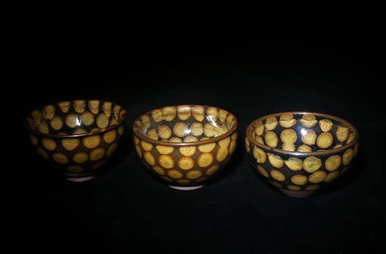 Golden Armor JianZhan Masterpiece Tea Bowl by Li Yuanxing