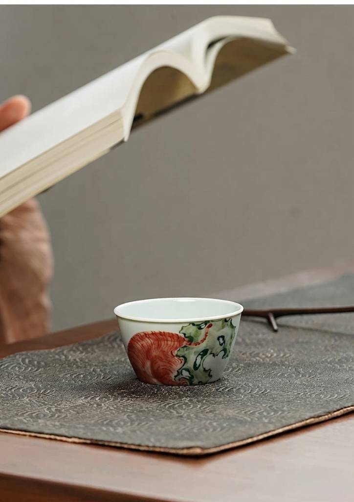 Hand Painted Blue and White Porcelain Gongfu Tea Cup 90ml