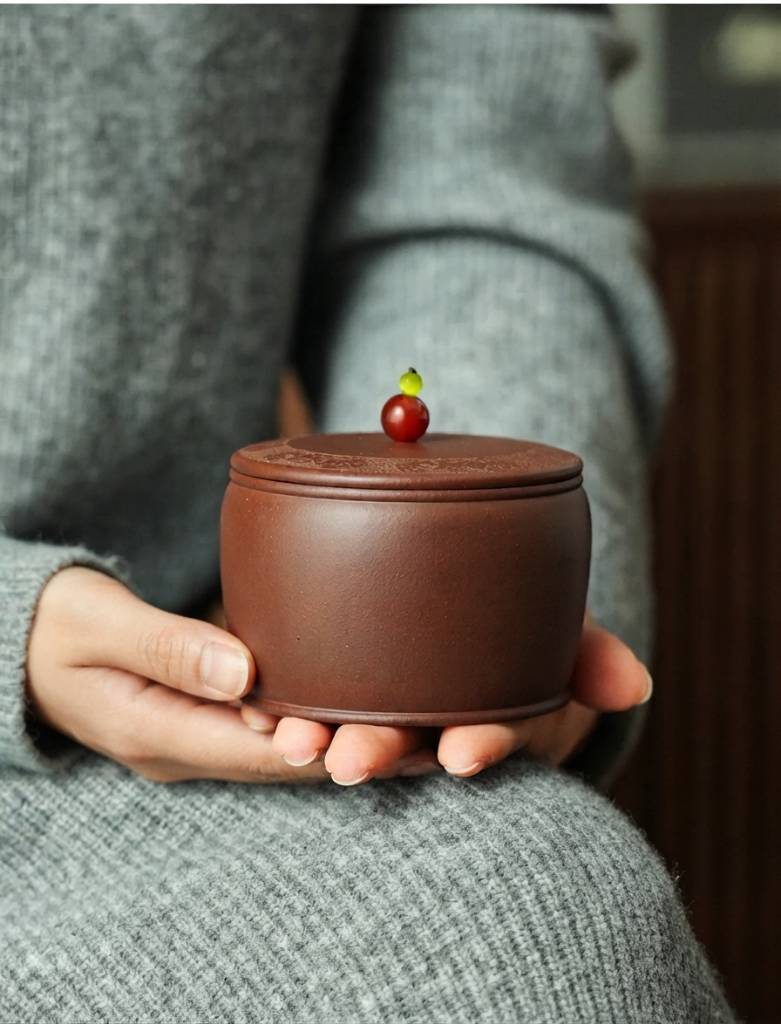 Handcrafted Yixing Zisha Small Tea Leaf Storage Jar with Engraved Design