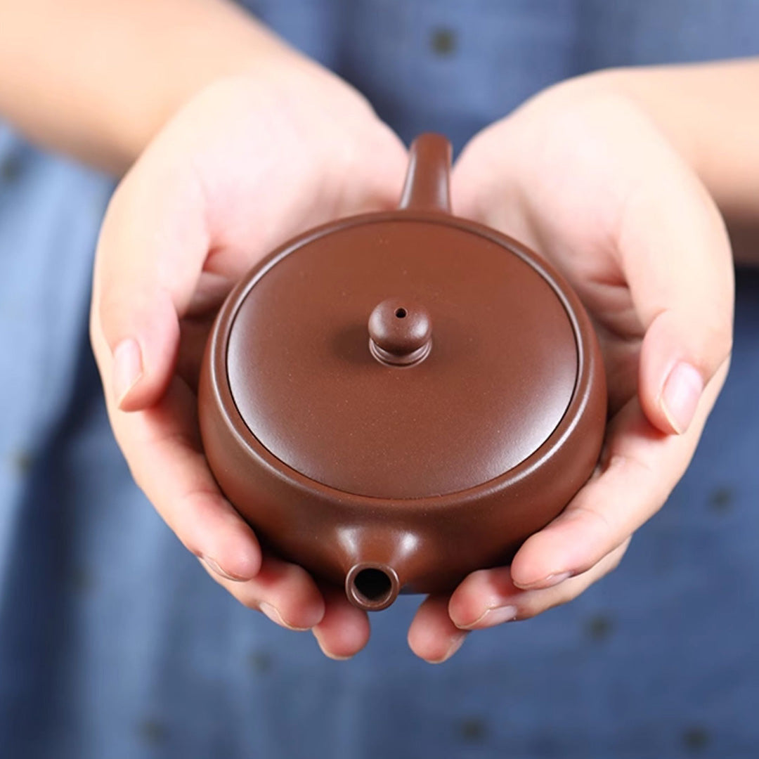 Handcrafted Yixing Zisha Flat Teapot – 170cc, Genuine Original Ore Purple Clay, Elegant and Functional