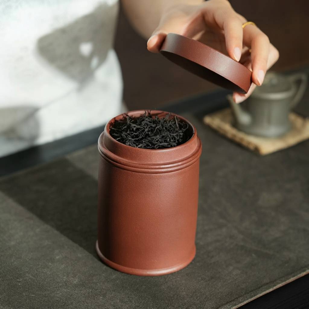 Handmade Yixing Zisha Purple Clay Tea Storage Jar with Sealed Lid