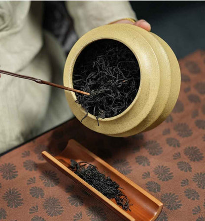 Handmade Yixing Zisha Tea Storage Jar in Natural Green Clay 300g Capacity