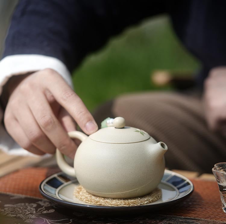 Ivory White Zisha Handmade Peony Xi Shi Teapot Set - 250cc