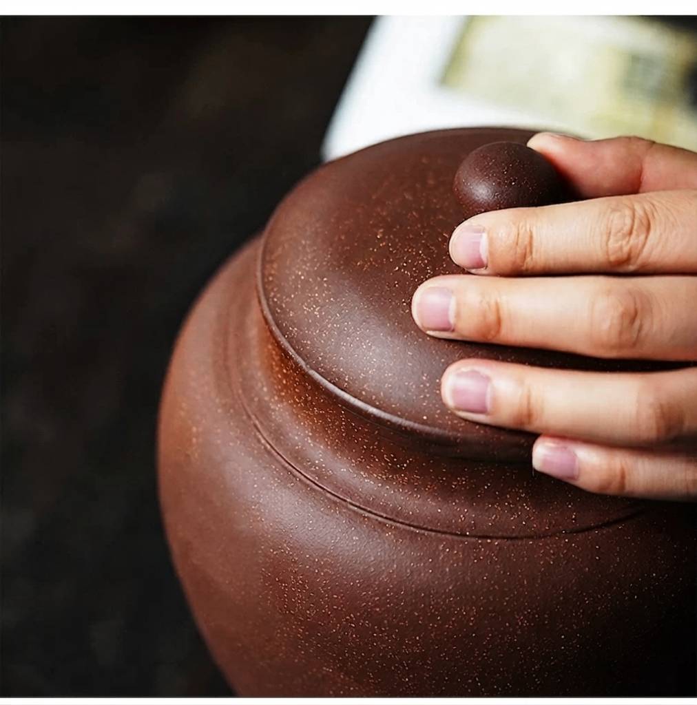 Large Yixing Zisha Clay Tea Storage Jar Handcrafted with Original Purple Clay 700g