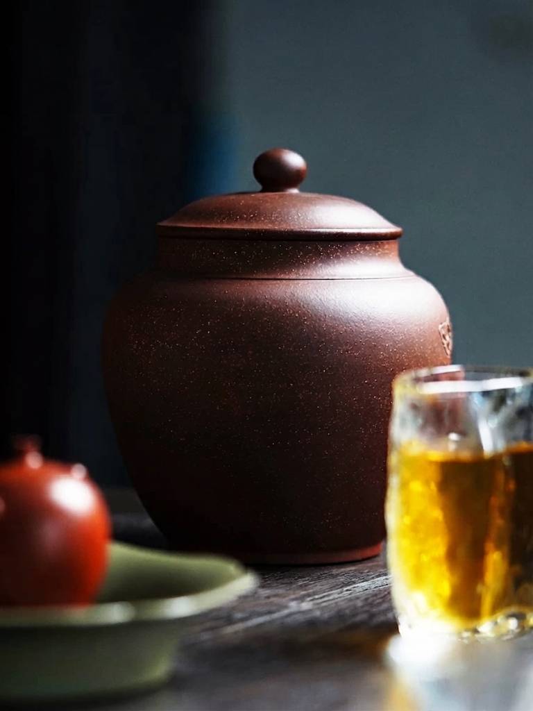 Large Yixing Zisha Clay Tea Storage Jar Handcrafted with Original Purple Clay 700g