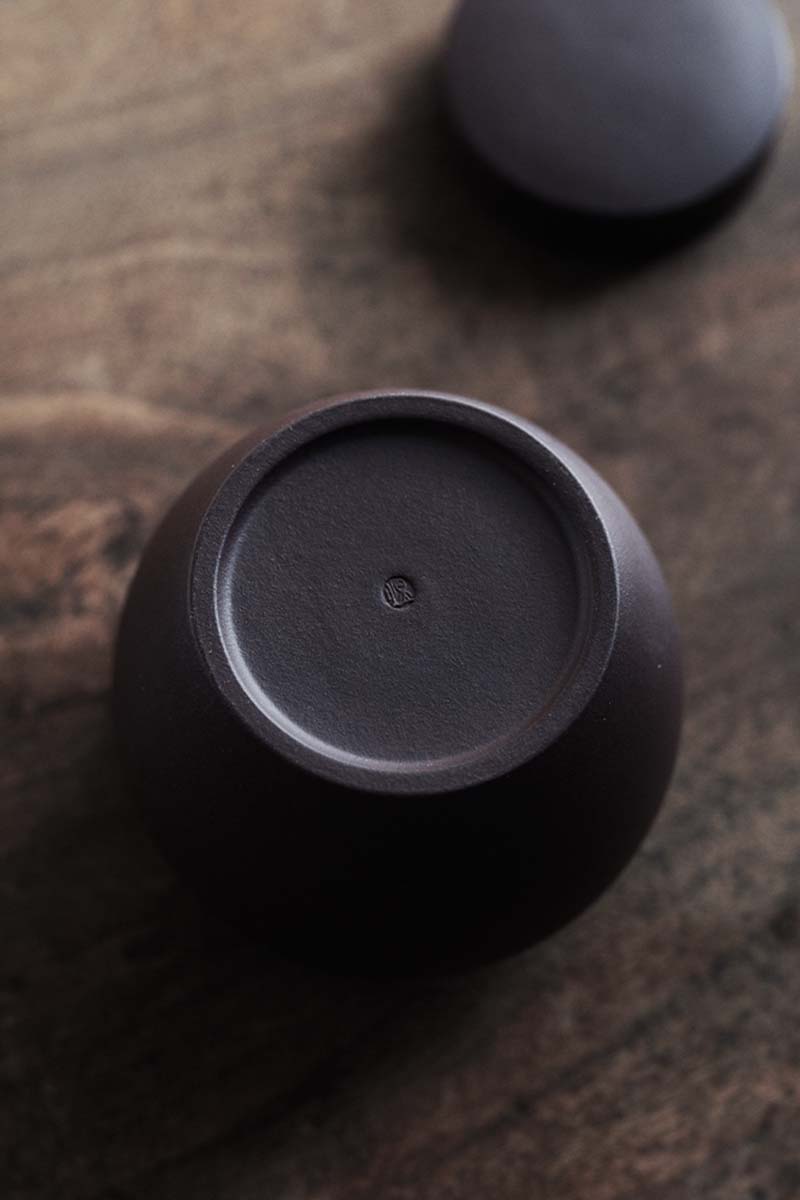 Yixing Mini Zisha Tea Awakening Jar – Handmade Purple or Red Clay Storage Canister for Pu-erh, Oolong, and Black Tea