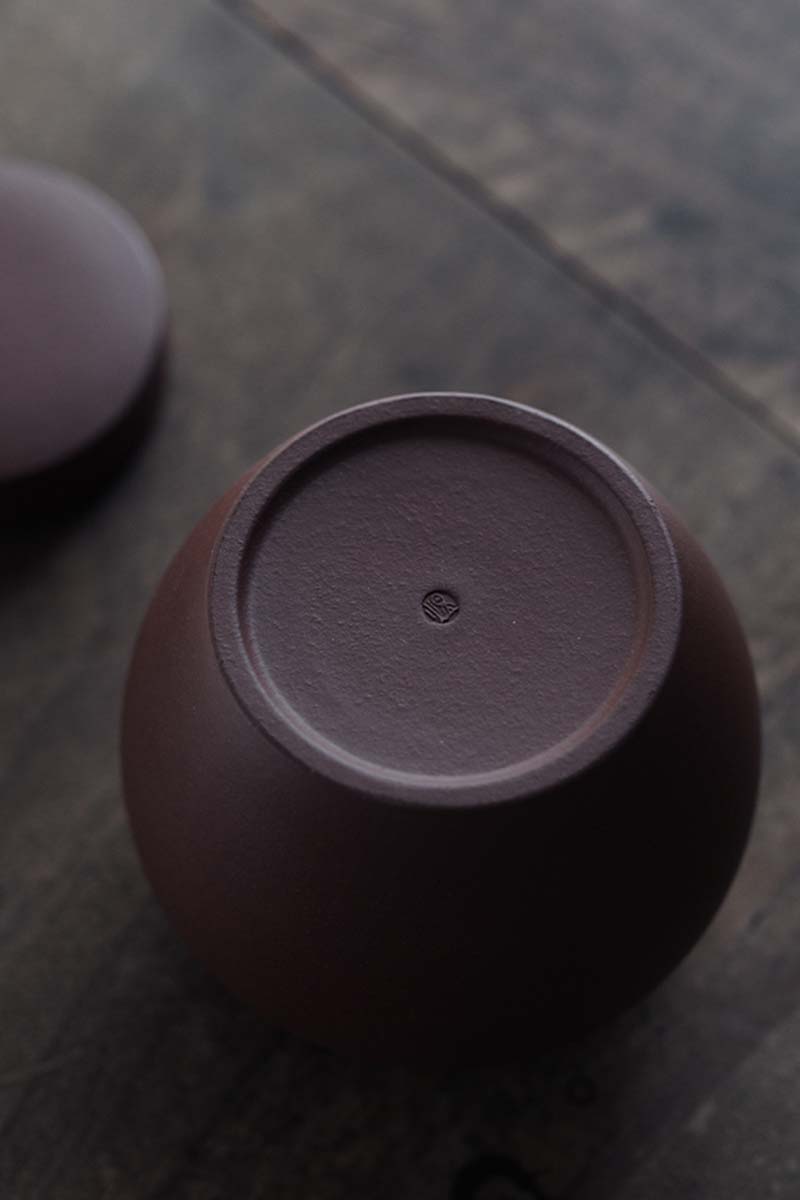 Yixing Mini Zisha Tea Awakening Jar – Handmade Purple or Red Clay Storage Canister for Pu-erh, Oolong, and Black Tea